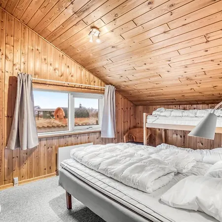 Annemone - 600m From The Sea By Interhome *